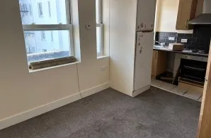 Property for Auction in Sussex & Hampshire - Flat 6, 34 Alhambra Road, Southsea, City of Portsmouth