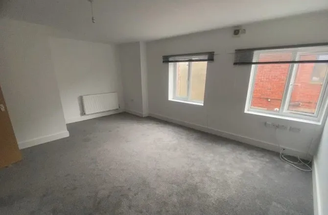 Property for Auction in Sussex & Hampshire - Flat 2, 139-141 Havant Road, Drayton, Portsmouth, Hampshire