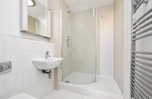 Property for Auction in Sussex & Hampshire - Flat 6 Glass Pavilion, 2 Princes Street, Brighton