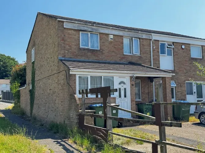 Property for Auction in Sussex & Hampshire - 25 Flamborough Close, Southampton