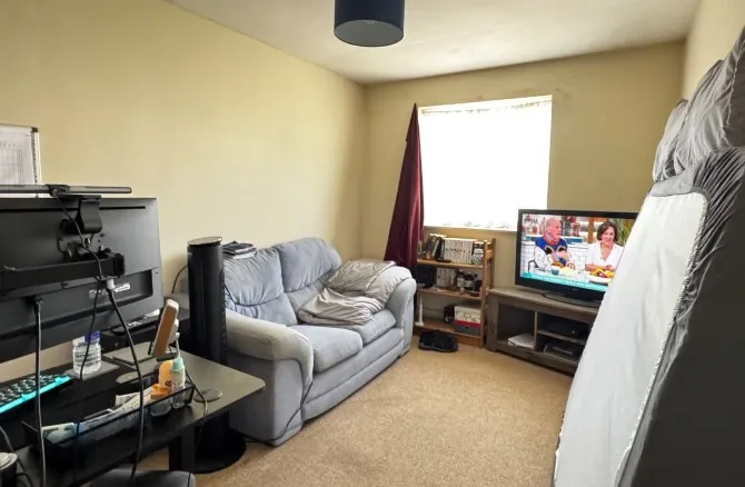 Property for Auction in Sussex & Hampshire - 25 Flamborough Close, Southampton