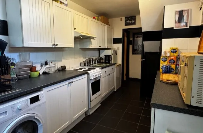 Property for Auction in Sussex & Hampshire - 25 Flamborough Close, Southampton