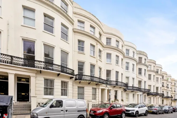Property for Auction in Sussex & Hampshire - 104, Lansdowne Place, Hove