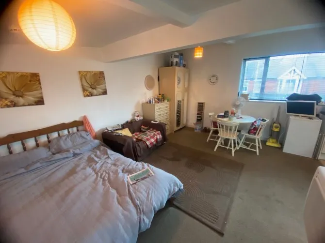 Property for Auction in Sussex & Hampshire - 7 New Broadway, Worthing, West Sussex