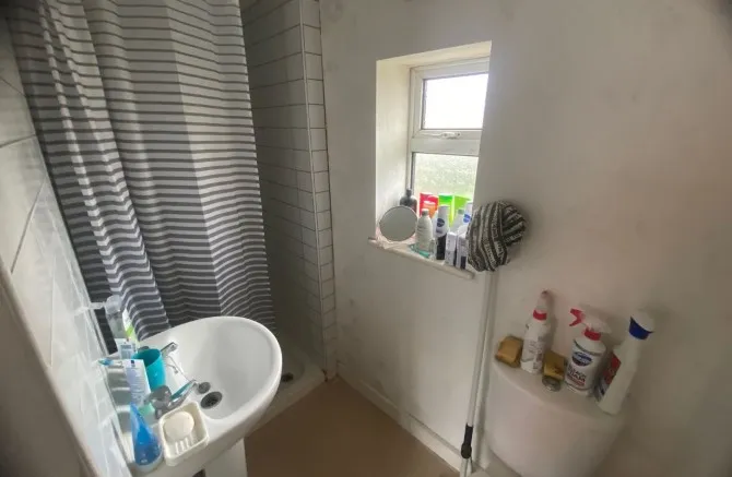 Property for Auction in Sussex & Hampshire - 7 New Broadway, Worthing, West Sussex