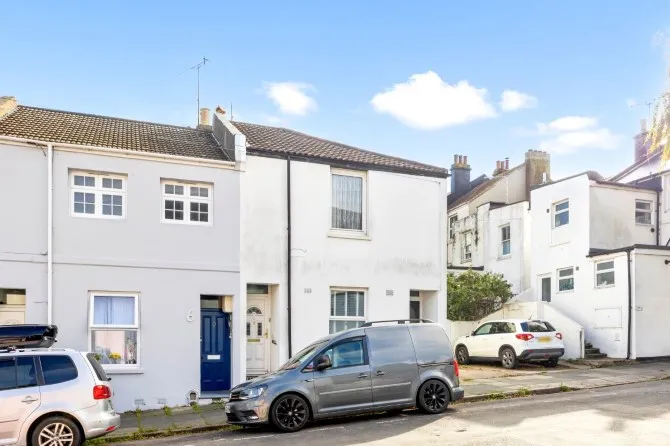 Property for Auction in Sussex & Hampshire - 4 Ewart Street, Brighton, East Sussex