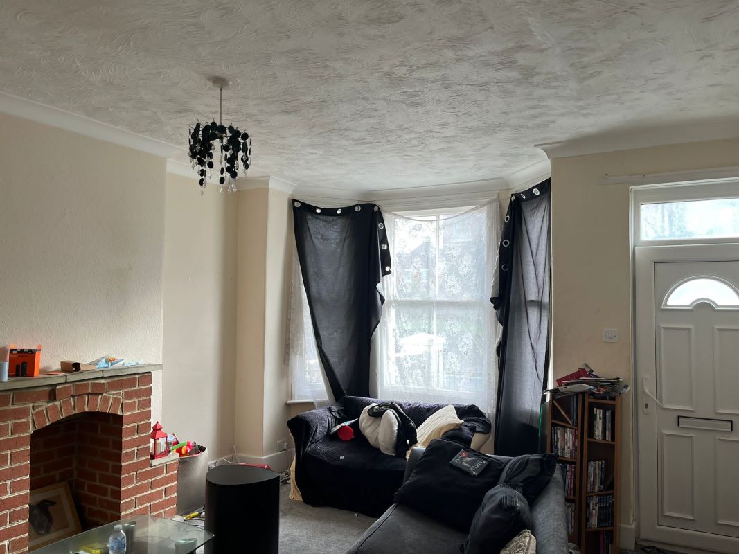 Arundel Road, Littlehampton, West Sussex, BN17 7DE - Online Auctions