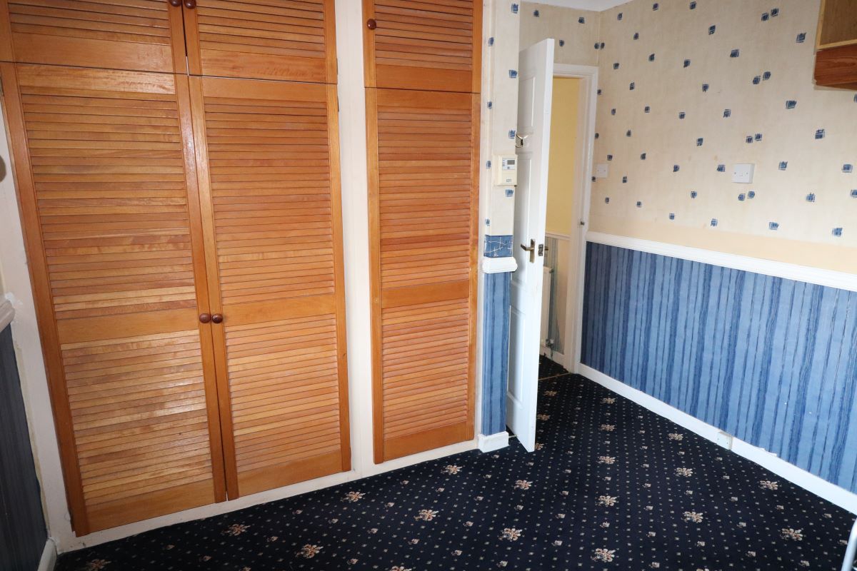 Ground Floor Flat, Tipner Road, Portsmouth, PO2 8QP - Online Auctions