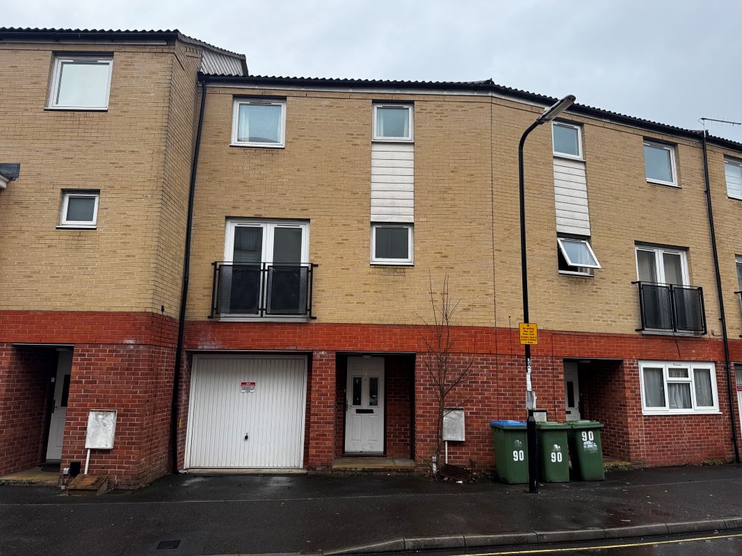 White Star Place, Southampton, Hampshire, SO14 3GN - Online Auctions