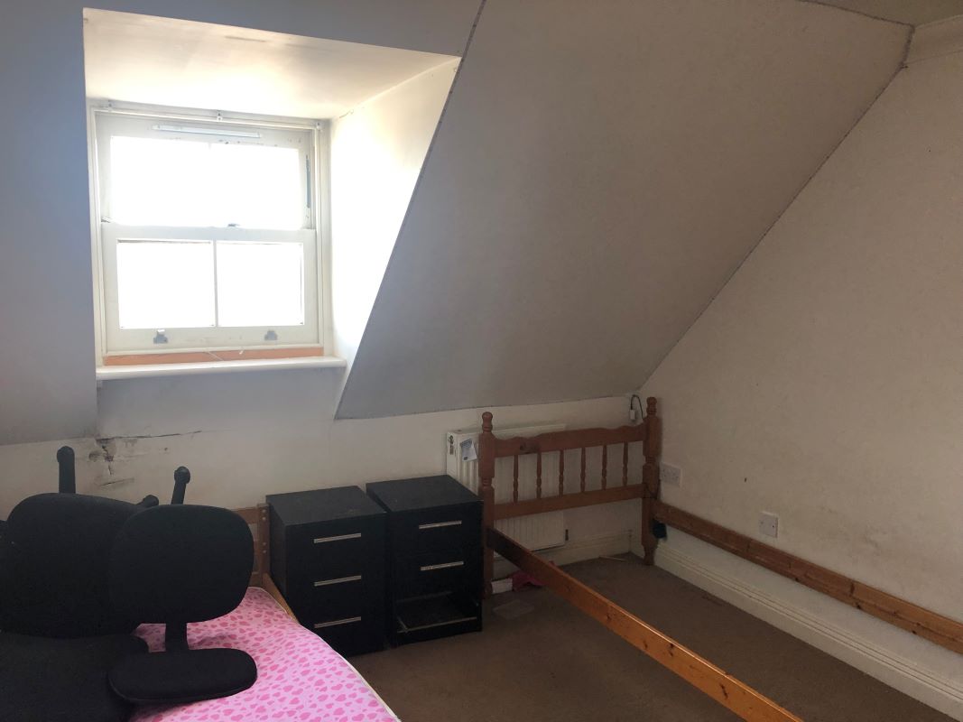 Mary Bell Court, Simeon Street, Ryde, Isle Of Wight, PO33 1JZ - Online Auctions