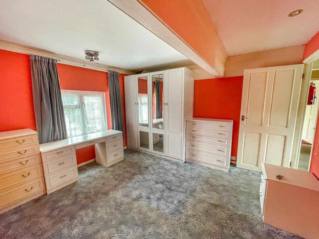 Wroxall House, High Street, Wroxall, Ventnor, Isle Of Wight, PO38 3BH - Online Auctions