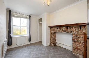 Property for Auction in Sussex & Hampshire - Flat 26 West Mansions, 18 Heene Terrace, Worthing, West Sussex