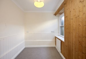 Property for Auction in Sussex & Hampshire - Flat 26 West Mansions, 18 Heene Terrace, Worthing, West Sussex