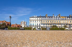 Property for Auction in Sussex & Hampshire - Flat 26 West Mansions, 18 Heene Terrace, Worthing, West Sussex