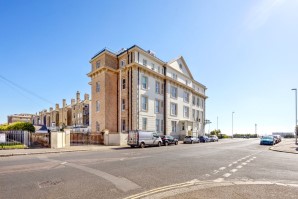 Property for Auction in Sussex & Hampshire - Flat 26 West Mansions, 18 Heene Terrace, Worthing, West Sussex