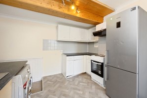 Property for Auction in Sussex & Hampshire - Flat 26 West Mansions, 18 Heene Terrace, Worthing, West Sussex