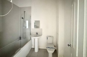 Property for Auction in Sussex & Hampshire - Apartment 13 Charter House, Lord Montgomery Way, Portsmouth, Hampshire