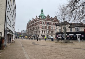 Property for Auction in Sussex & Hampshire - Apartment 13 Charter House, Lord Montgomery Way, Portsmouth, Hampshire