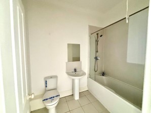 Property for Auction in Sussex & Hampshire - Apartment 13 Charter House, Lord Montgomery Way, Portsmouth, Hampshire