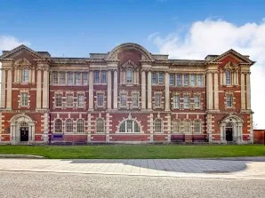 Property for Auction in Sussex & Hampshire - Flat 8 Admiralty House, 4 Platform Road, Southampton