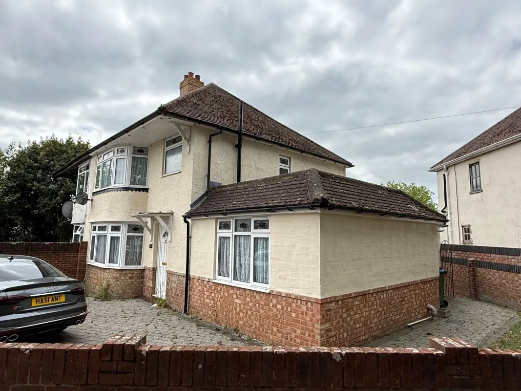 Cleethorpes Road, Southampton, Hampshire, SO19 8AQ - Online Auctions