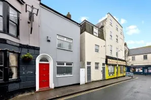 Property for Auction in Sussex & Hampshire - 57 George Street, Brighton, East Sussex