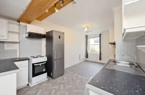 Property for Auction in Sussex & Hampshire - Flat 26 West Mansions, 18 Heene Terrace, Worthing, West Sussex