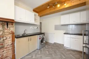 Property for Auction in Sussex & Hampshire - Flat 26 West Mansions, 18 Heene Terrace, Worthing, West Sussex