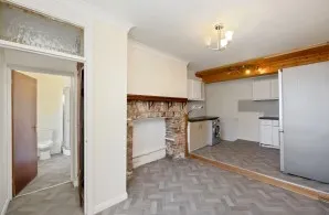 Property for Auction in Sussex & Hampshire - Flat 26 West Mansions, 18 Heene Terrace, Worthing, West Sussex