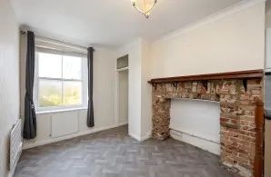 Property for Auction in Sussex & Hampshire - Flat 26 West Mansions, 18 Heene Terrace, Worthing, West Sussex