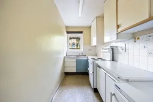 Property for Auction in Sussex & Hampshire - 16 Blenheim Court, 17 New Church Road, Hove, East Sussex