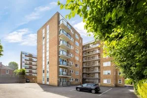 Property for Auction in Sussex & Hampshire - 16 Blenheim Court, 17 New Church Road, Hove, East Sussex