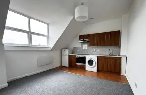 Property for Auction in Sussex & Hampshire - Flat 8, 5 Darwin Road, Southampton, Hampshire
