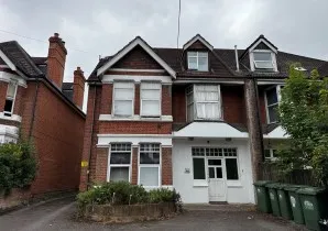 Property for Auction in Sussex & Hampshire - Flat 8, 5 Darwin Road, Southampton, Hampshire