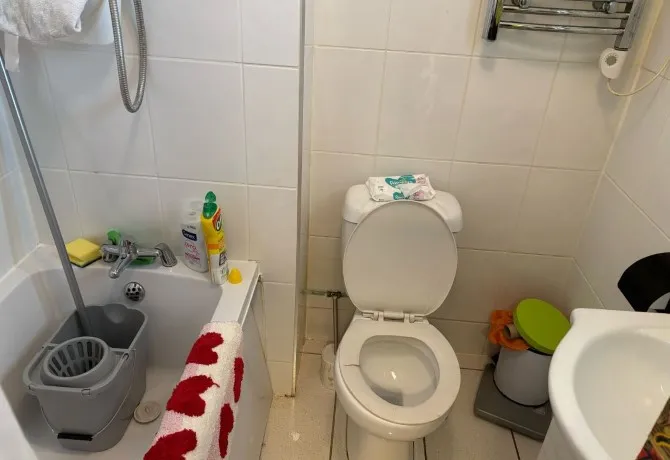 Property for Auction in Sussex & Hampshire - Flat 4 The Albermarle, Marine Parade, Brighton, East Sussex