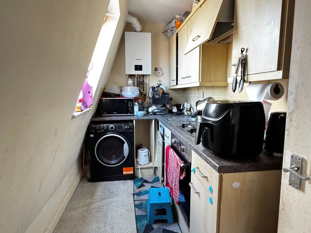 High Street, Cosham, Portsmouth, Hampshire, PO6 3AG - Online Auctions