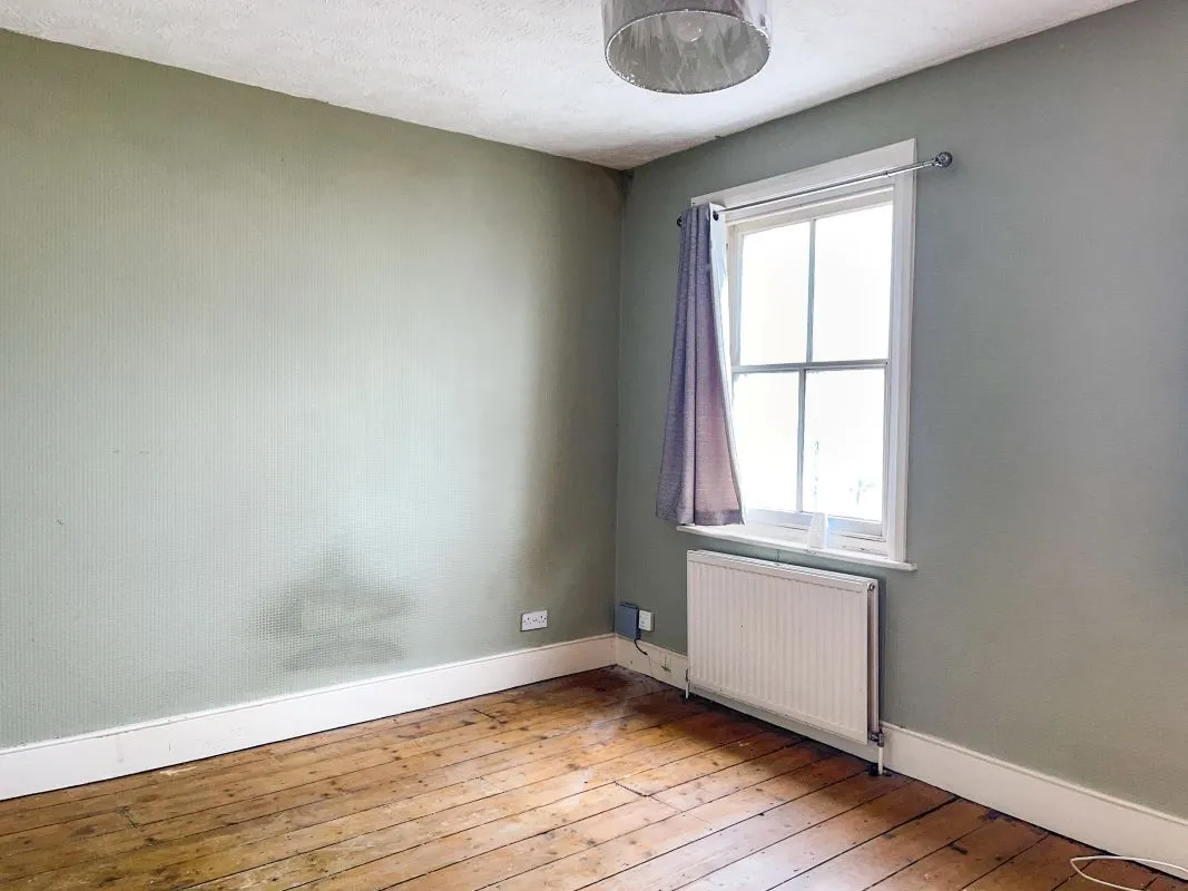 Newland Road, Worthing, West Sussex, BN11 1JR - Online Auctions