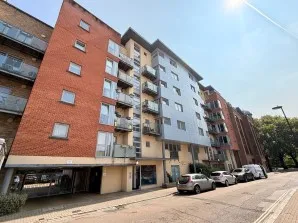 Property for Auction in Sussex & Hampshire - 87 Orchard Place, Southampton