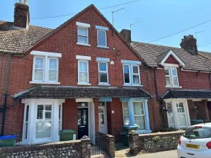 Property for Auction in Sussex & Hampshire - 39 Queen Street, Littlehampton, West Sussex