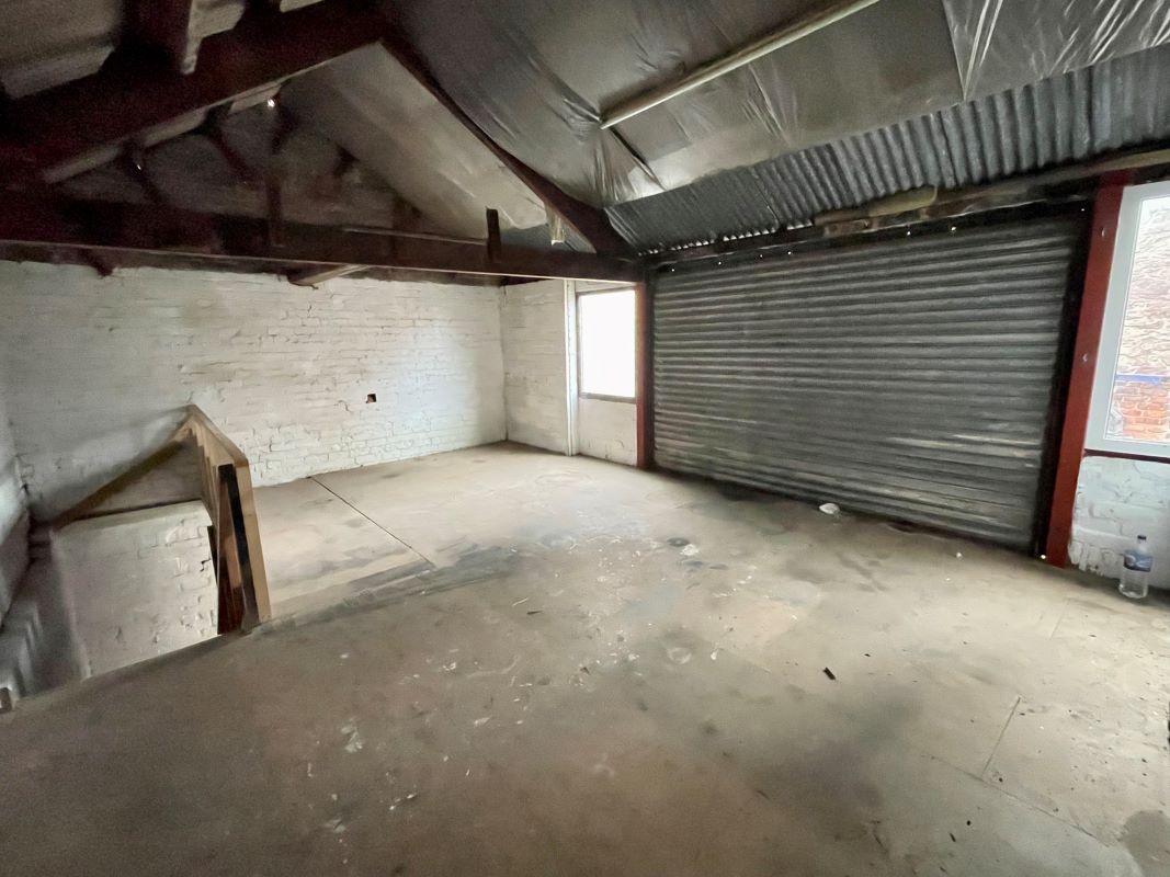 Colwyn Bay, Clwyd, LL29 8ER - Online Auctions