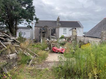 Property for Auction in Wales - 3-5 Hazelbank, Llanstadwell, Neyland, Pembrokeshire SA73 1EN