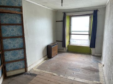 Property for Auction in Wales - 3-5 Hazelbank, Llanstadwell, Neyland, Pembrokeshire SA73 1EN