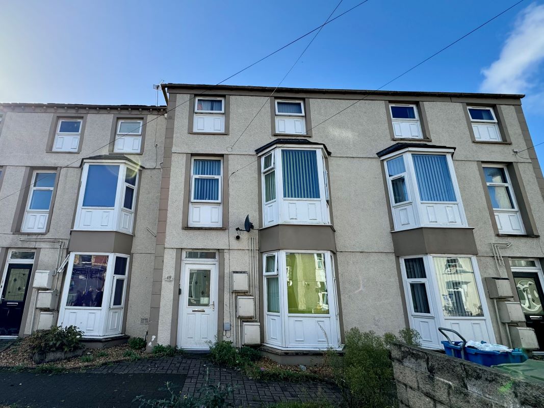 Bangor, Gwynedd, LL57 2EU - Online Auctions