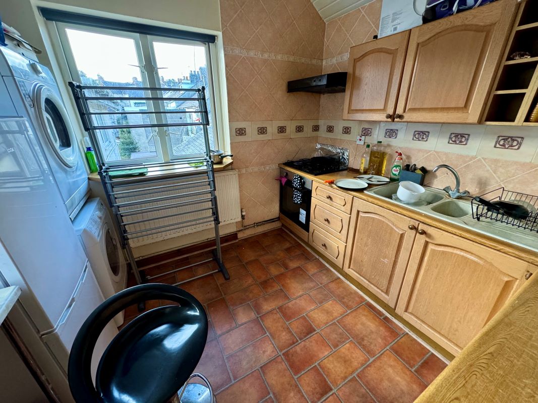 Bangor, Gwynedd, LL57 2EU - Online Auctions