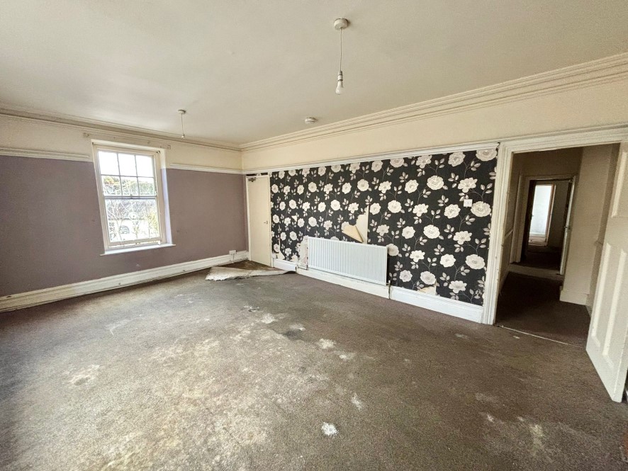 Property for Auction in Wales - 2 Swansea Road, Pontardawe, Swansea, Neath Port Talbot SA8 4AB