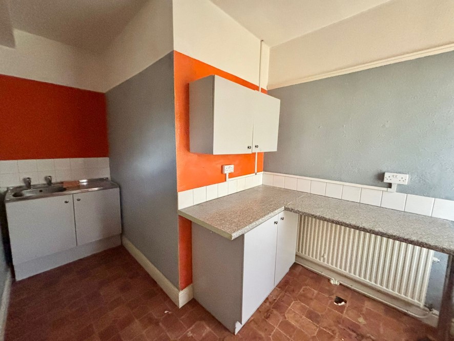 Property for Auction in Wales - 2 Swansea Road, Pontardawe, Swansea, Neath Port Talbot SA8 4AB