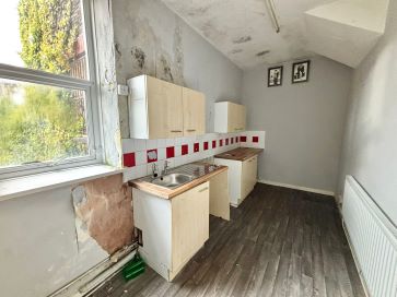 Property for Auction in Wales - 2 Swansea Road, Pontardawe, Swansea, Neath Port Talbot SA8 4AB