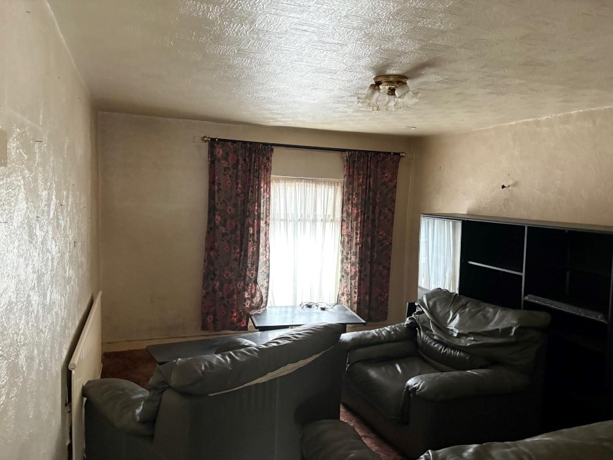 Property for Auction in Wales - The Lemon Tree, 2 Prospect Place, Llanelli SA15 3PT