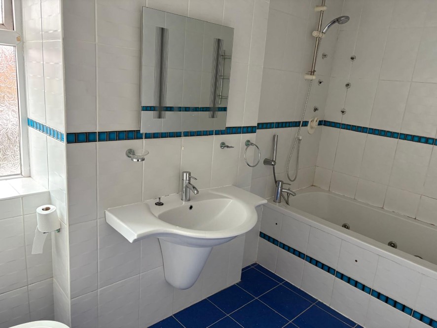 Property for Auction in Wales - The Lemon Tree, 2 Prospect Place, Llanelli SA15 3PT