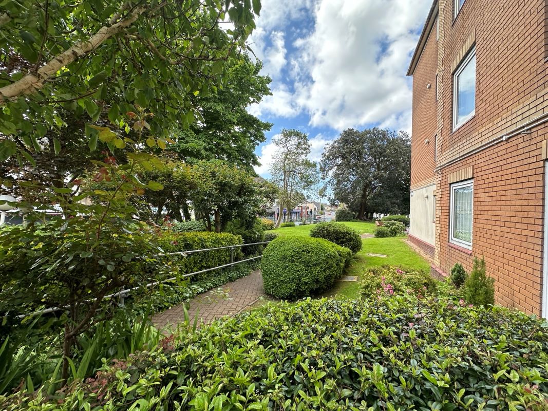 Homegower House, Swansea, West Glamorgan, SA1 4DH - Online Auctions